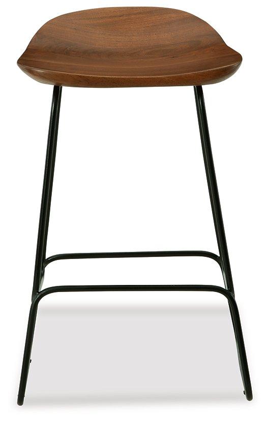 Wilinruck Counter Height Stool